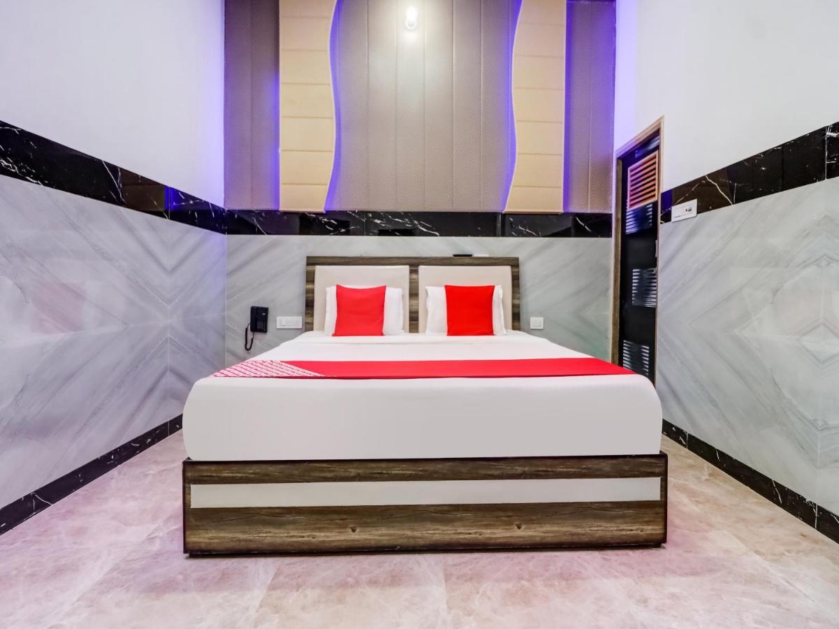 Oyo Flagship 83121 Hotel Rose Vip Saharanpur Exterior photo