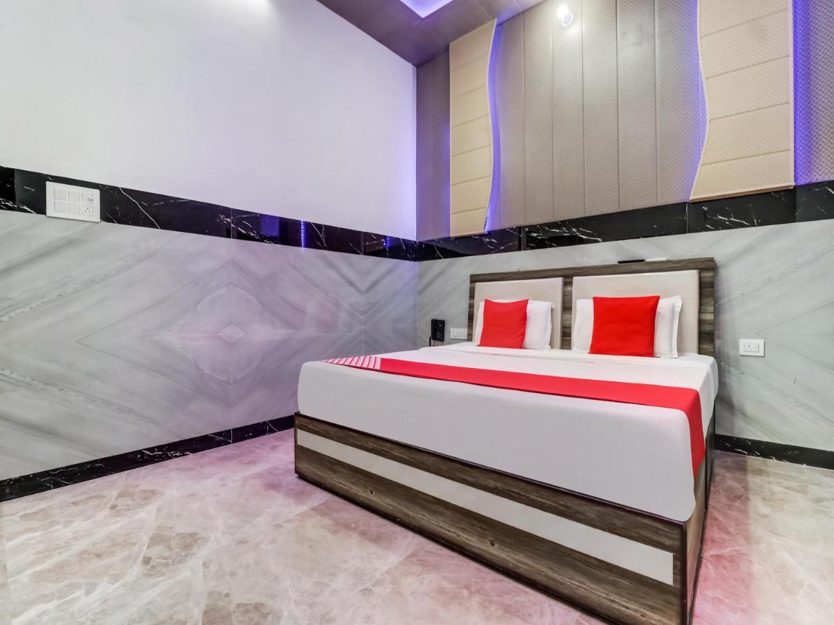 Oyo Flagship 83121 Hotel Rose Vip Saharanpur Exterior photo