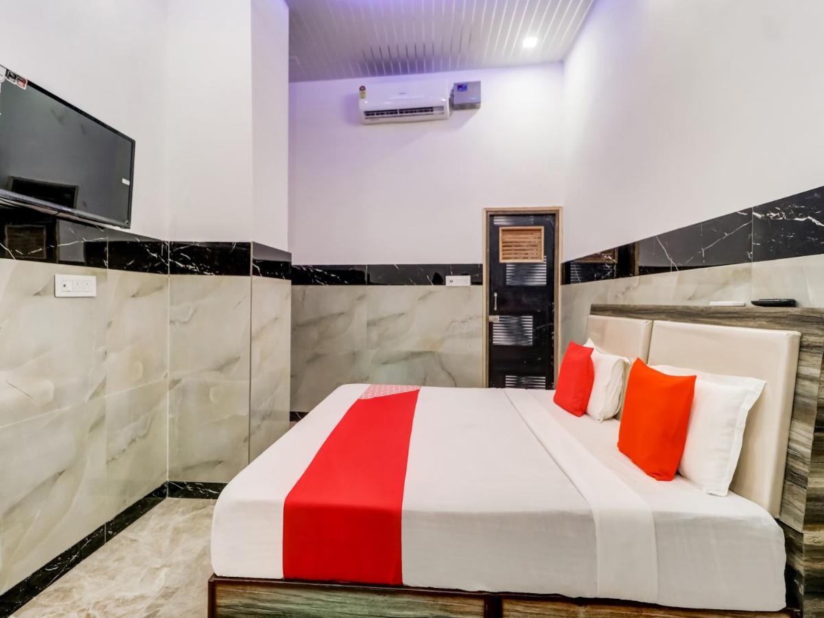 Oyo Flagship 83121 Hotel Rose Vip Saharanpur Exterior photo