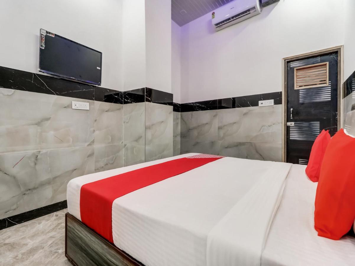 Oyo Flagship 83121 Hotel Rose Vip Saharanpur Exterior photo